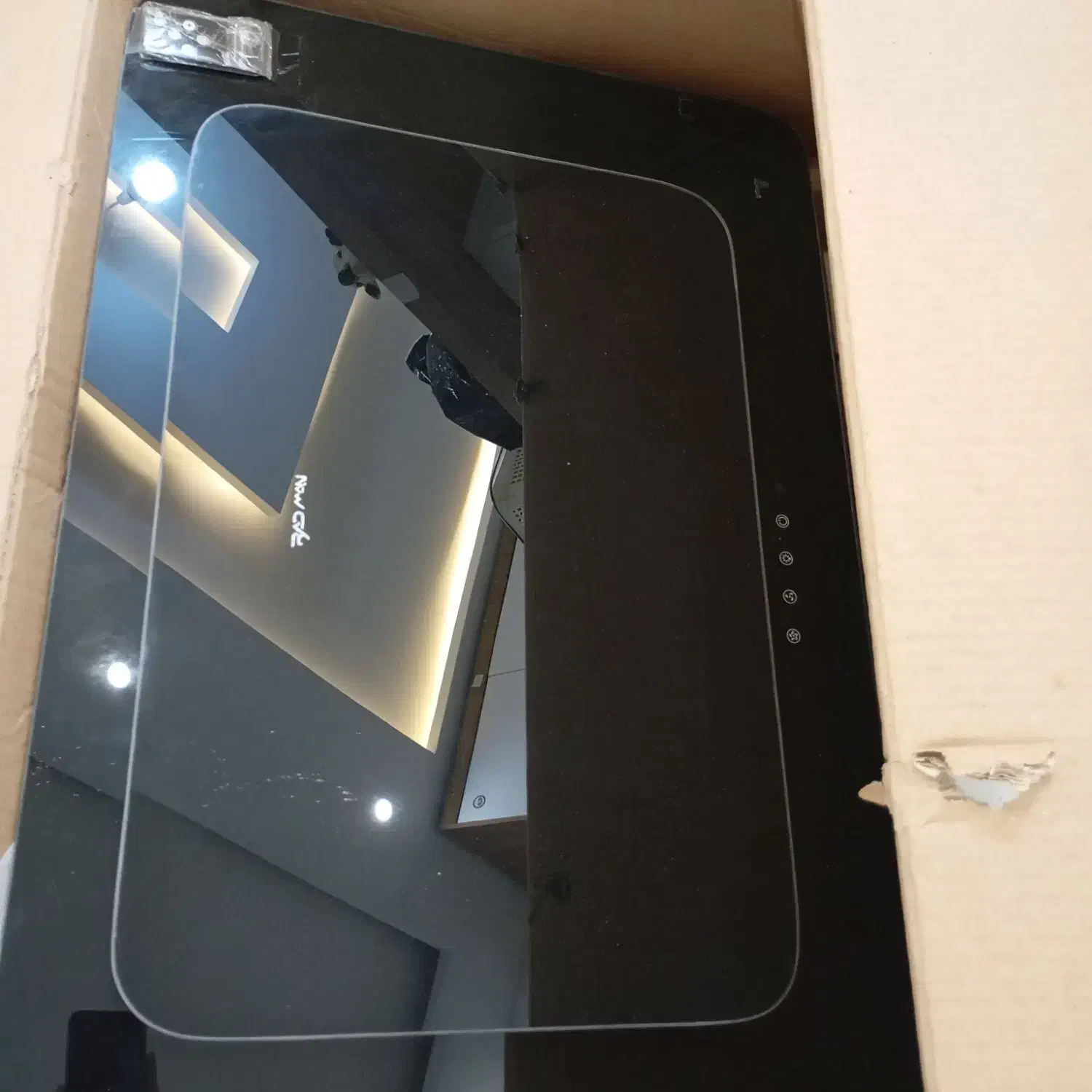 هود نو|هود|مشهد, هفت تیر (نه دره)|دیوار