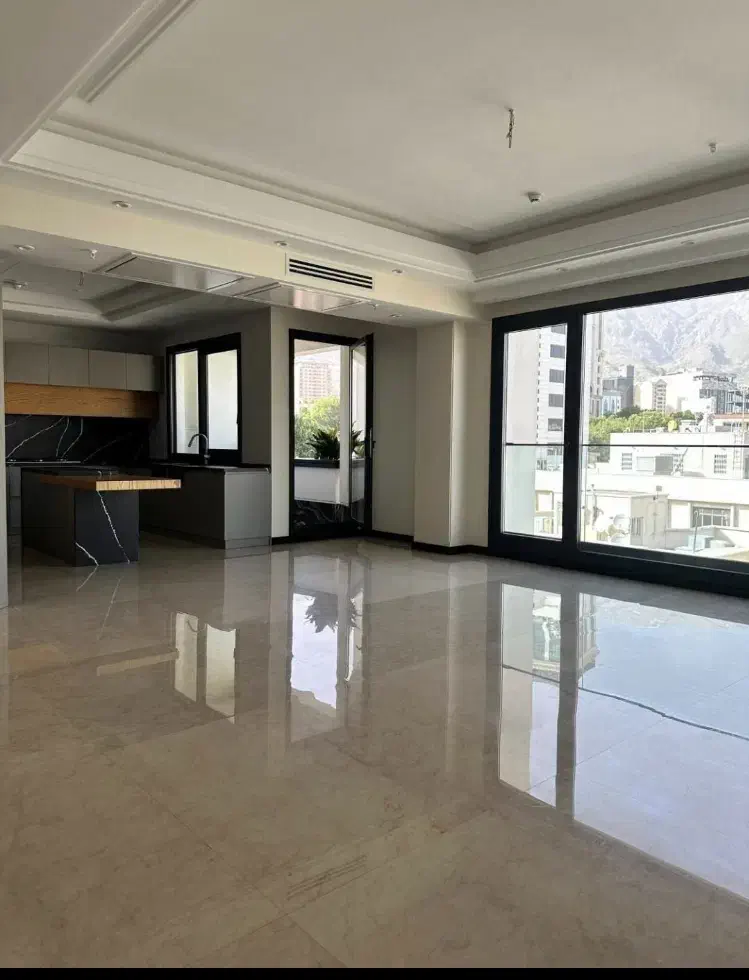 فرمانیه شرقی برج باغ طبقه هفتم/ ۲۴۰متر