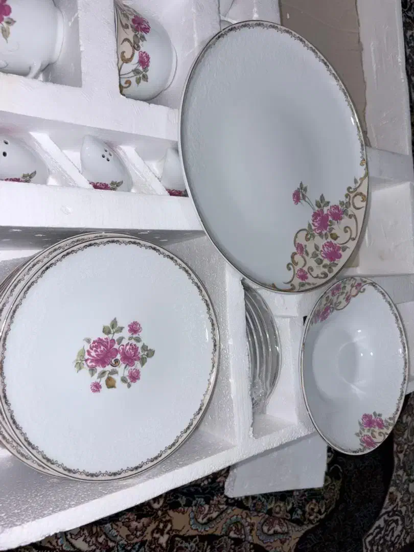 سرویس چینی پردیس|ظروف سرو و پذیرایی|شیراز, گلدشت معالی‌آباد|دیوار