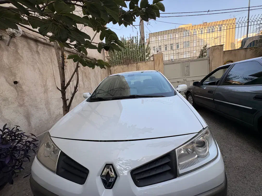 مگان ۲۰۰۰ اتوماتیک 91|خودرو سواری و وانت|تهران, گیشا|دیوار