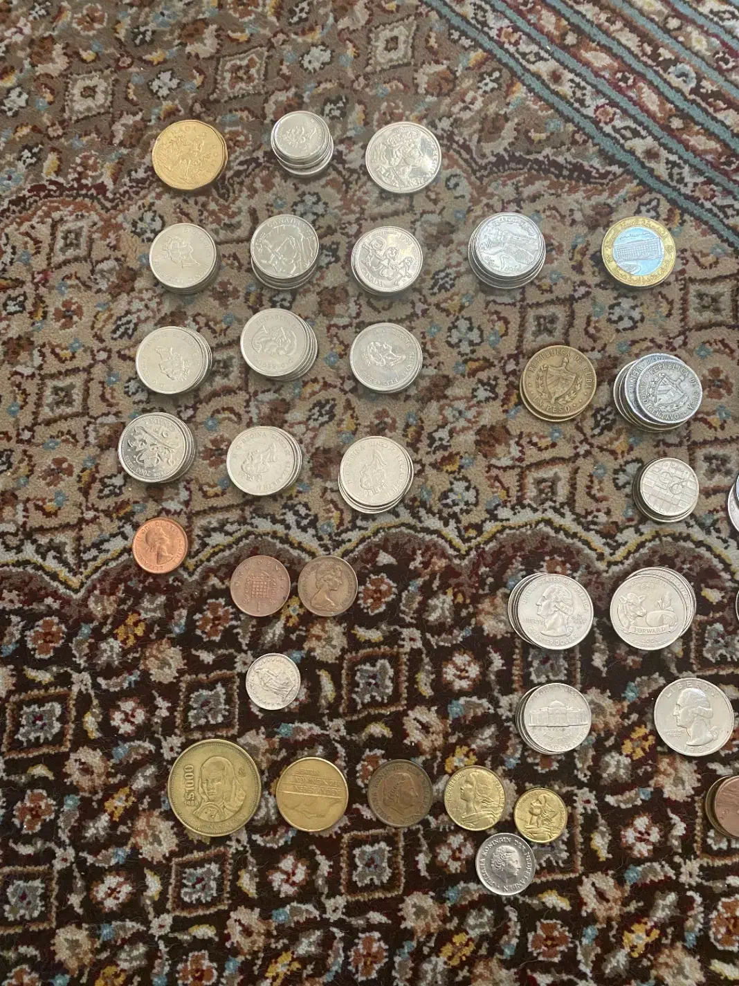 تعداد زیادی سکه های خارجی و ایرانی قدیمی و جدید|کلکسیون سکه، تمبر، اسکناس|تهران, شهرآرا|دیوار
