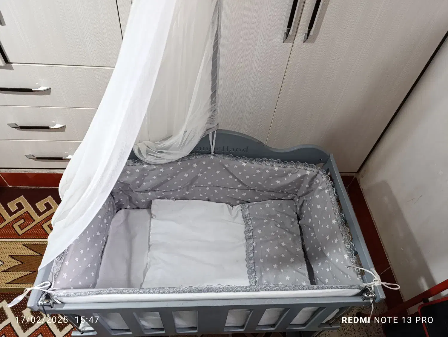 تخت نوزادی کنار مادر دره شهر|تخت و صندلی بچه|دره شهر, |دیوار