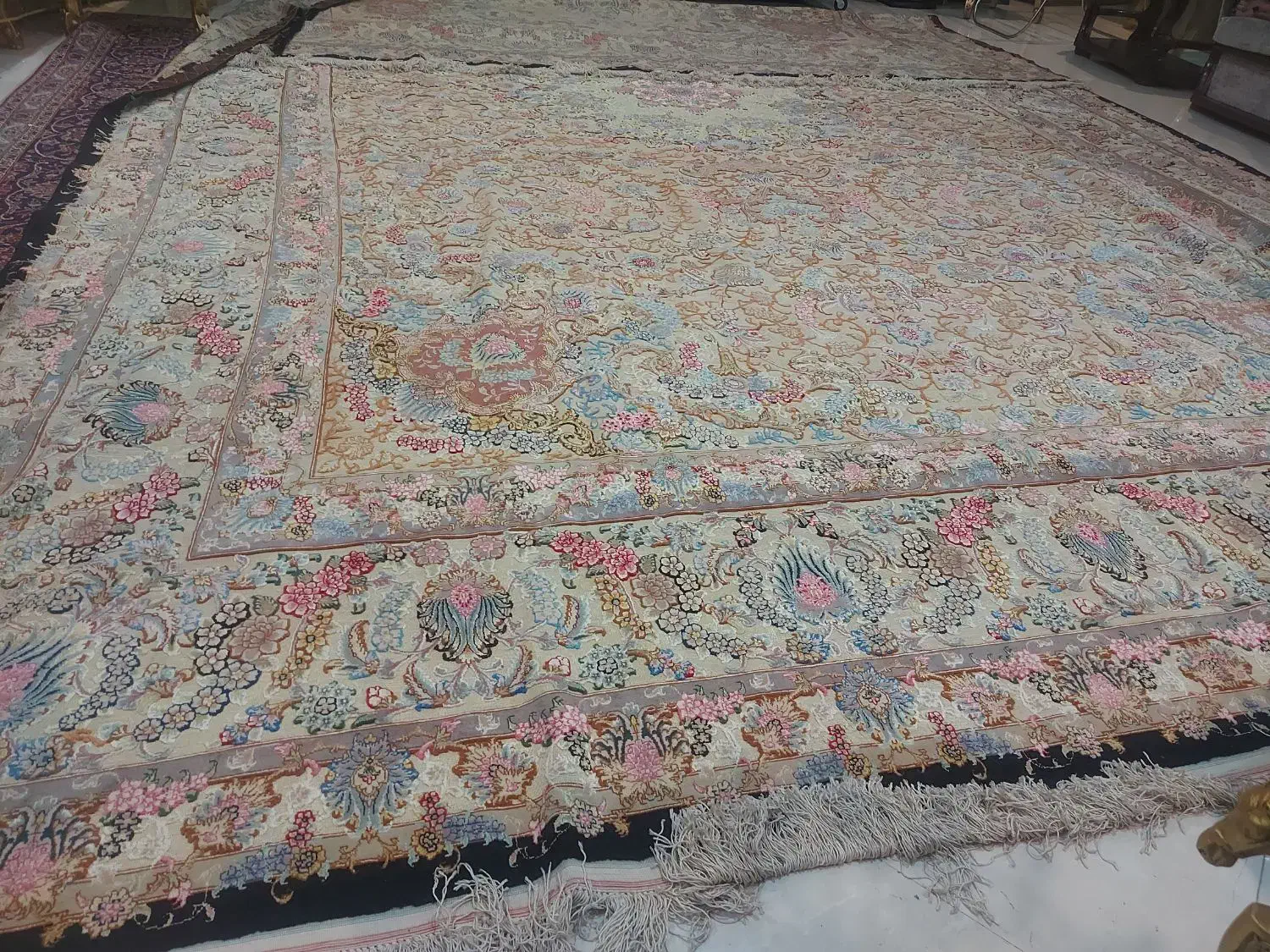 فرش دستبافت ۲۴ متری|فرش|تهران, شهران جنوبی|دیوار