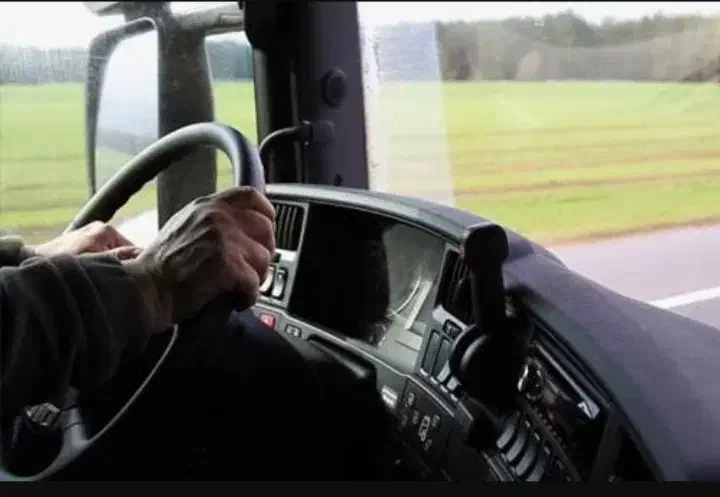 نیازمند سرویس حمل ونقل کارمندی|خدمات حمل و نقل|خمینی‌شهر, |دیوار