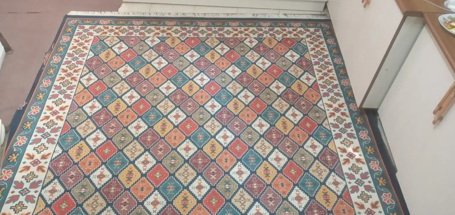 گلیم فروشی|گلیم، جاجیم، گبه|صومعه‌سرا, |دیوار