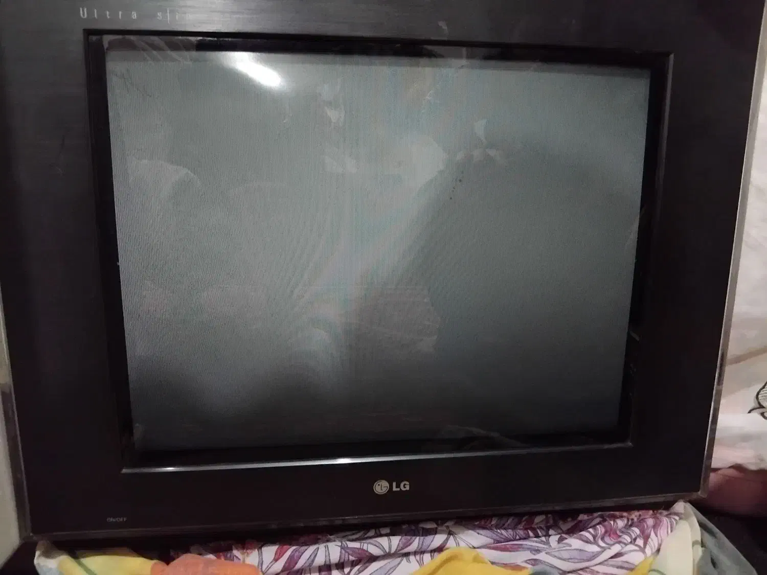 تلویزیون|تلویزیون و پروژکتور|زنجان, |دیوار