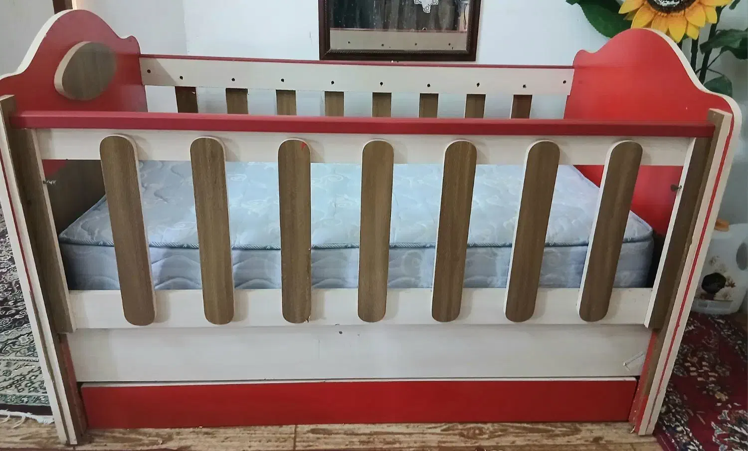 تخت کودک با تشک خوشخواب رویال|تخت و صندلی بچه|بوشهر, |دیوار