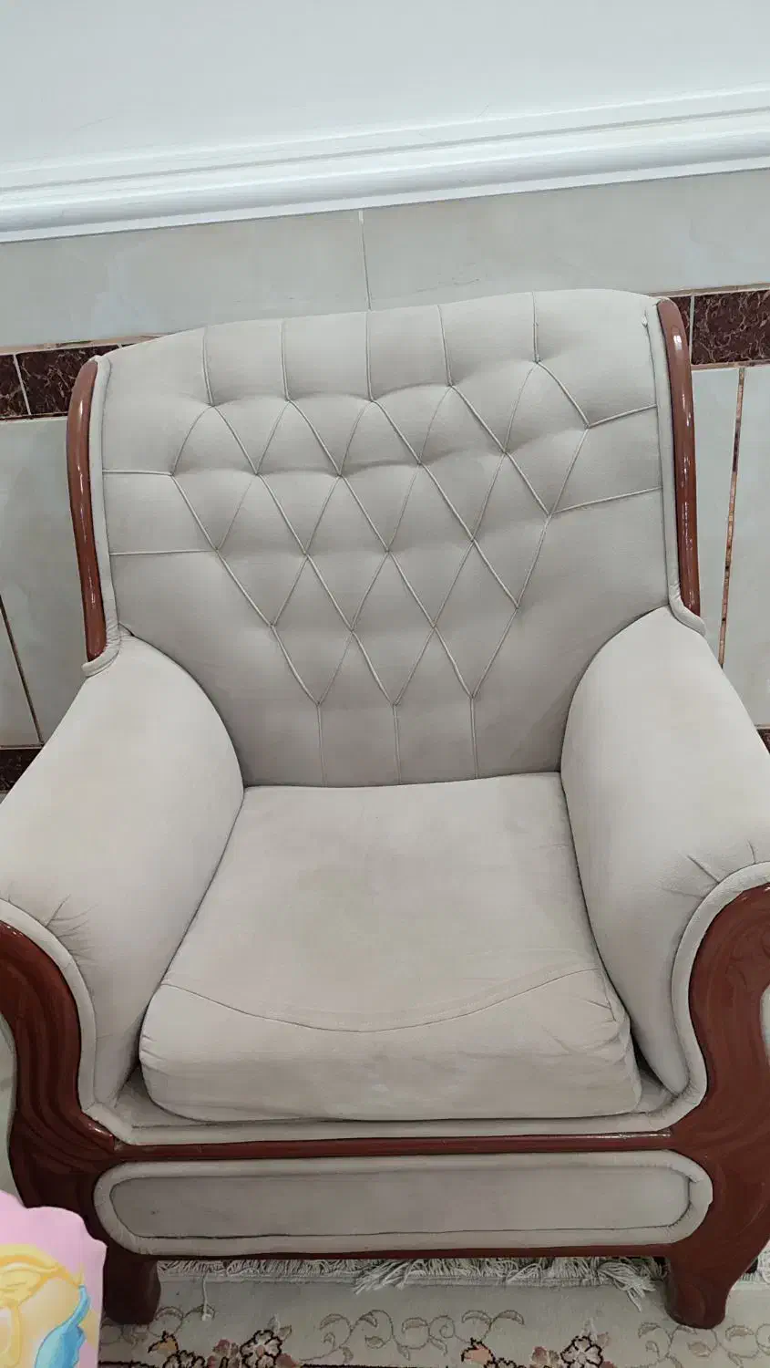 دو دست مبل ۷ نفره|مبلمان خانگی و میز عسلی|زاهدان, |دیوار