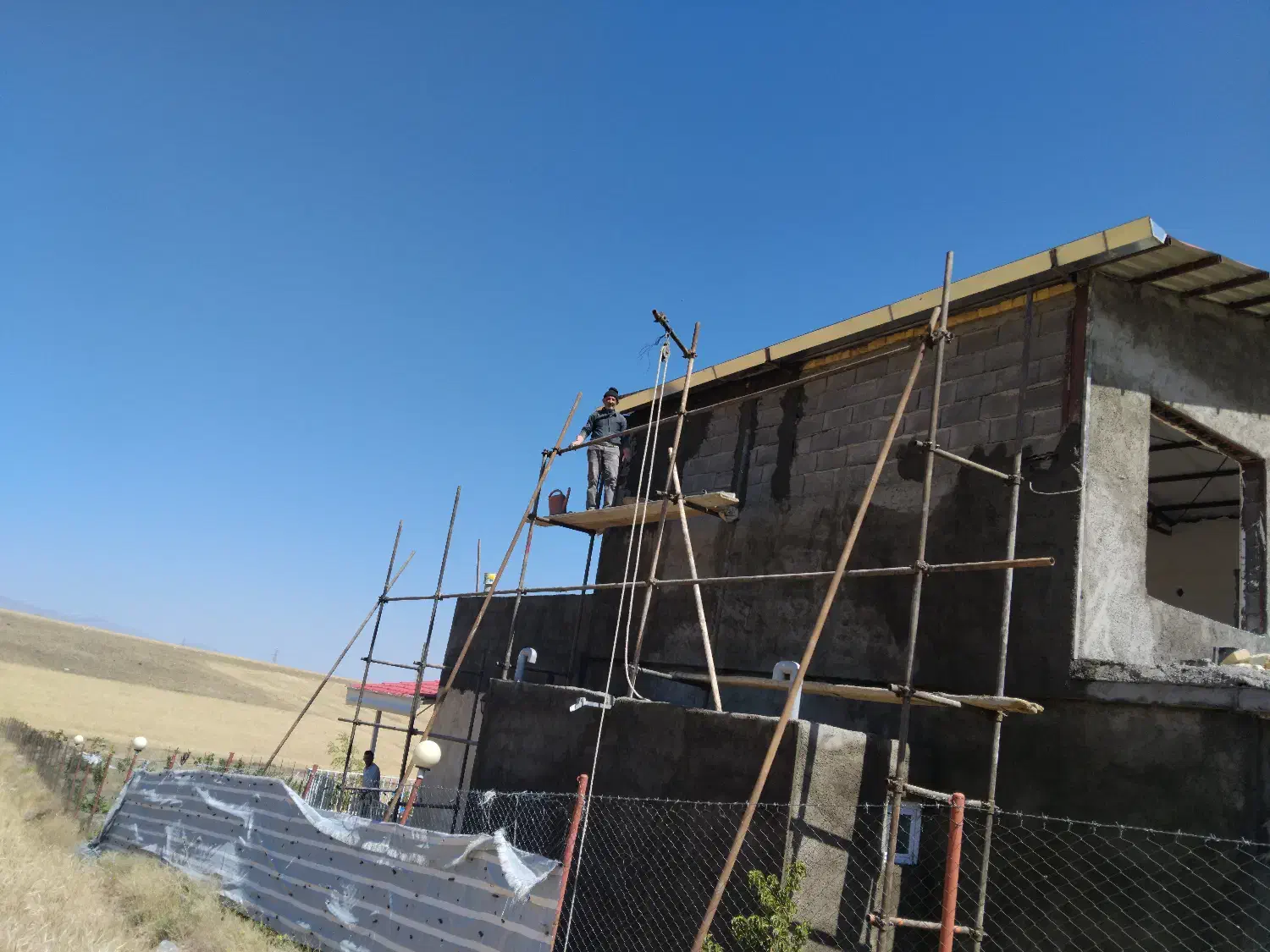 بنا و پیمانکار ساختمان با بیش از ۴۰ سال سابقه کار|خدمات پیشه و مهارت|زنجان, |دیوار