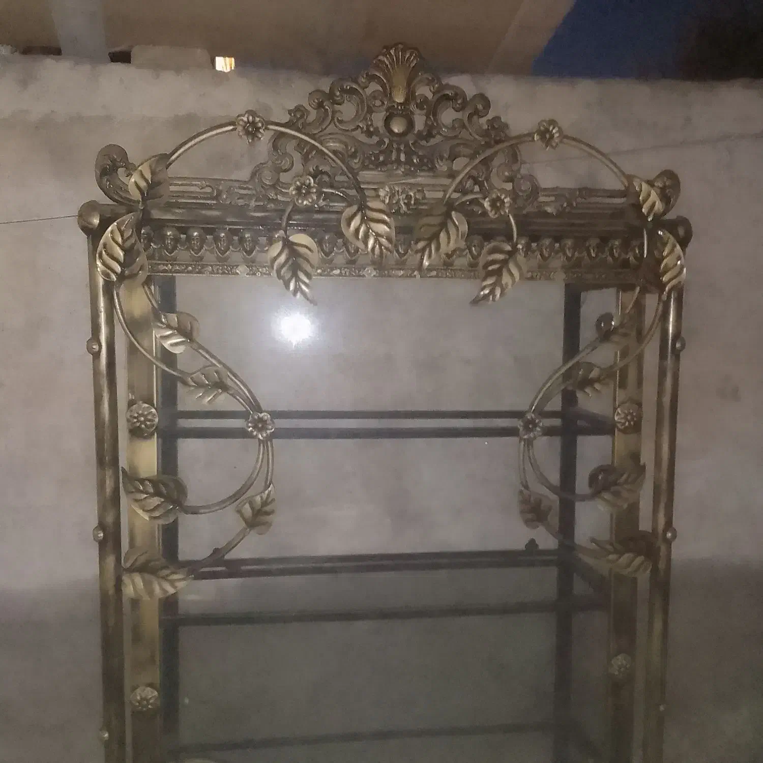 خیلی قدیمی|جاکفشی، کمد، دراور|مشهد, شهید احمدی روشن|دیوار