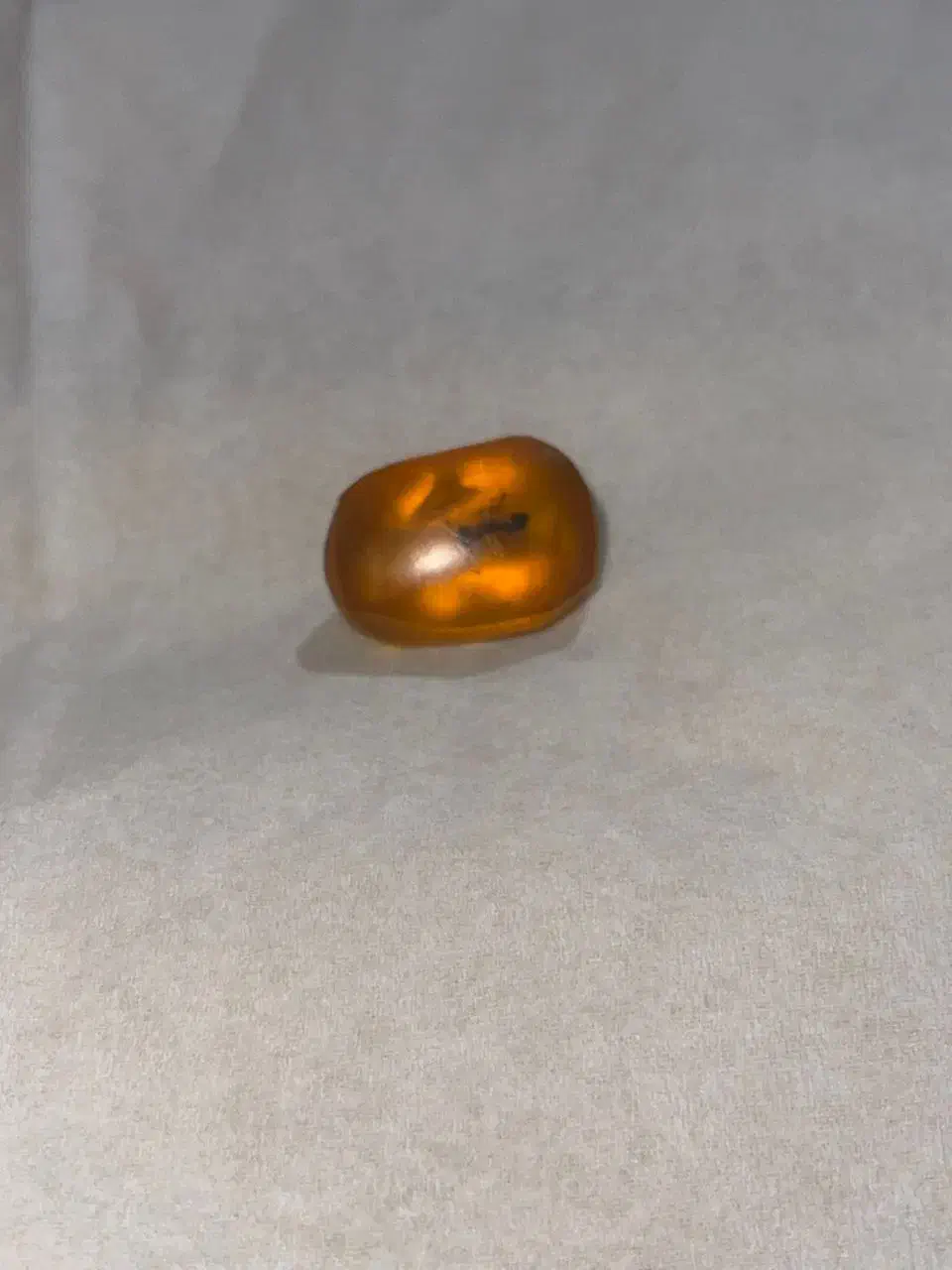 کهربا|جواهرات|اسفندقه, |دیوار