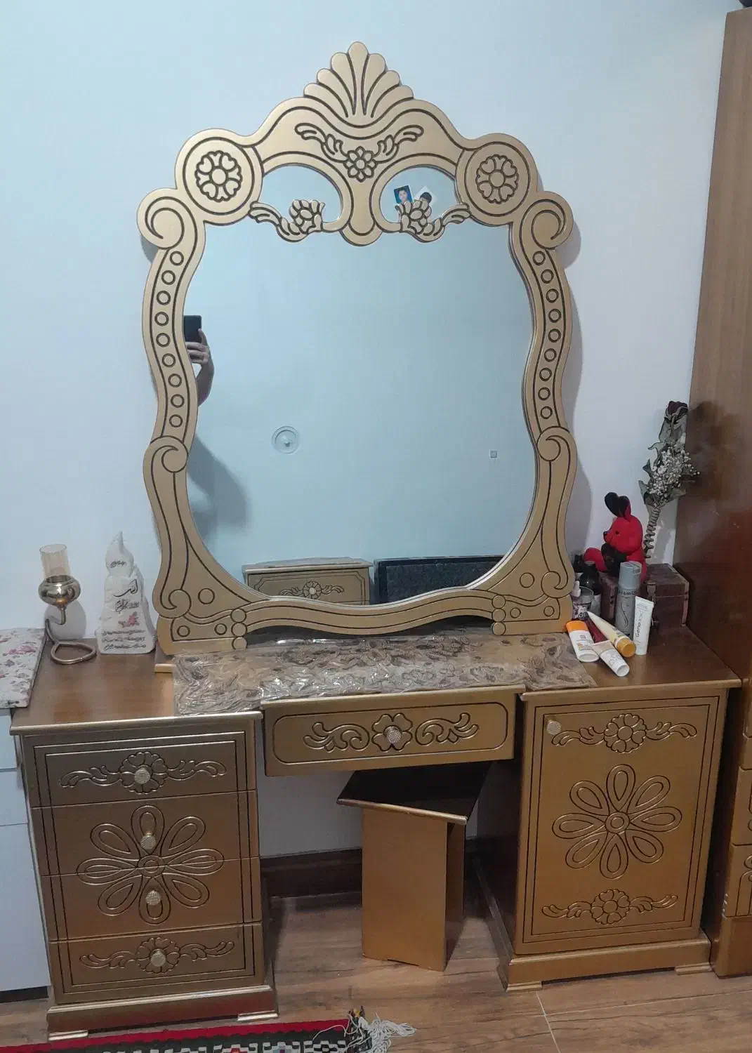 میز ارایش|بوفه، ویترین، کنسول|ساوه, |دیوار