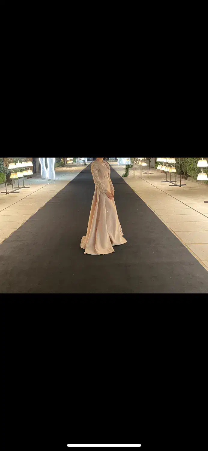 لباس مجلسی|لباس|کرج, اتحاد|دیوار