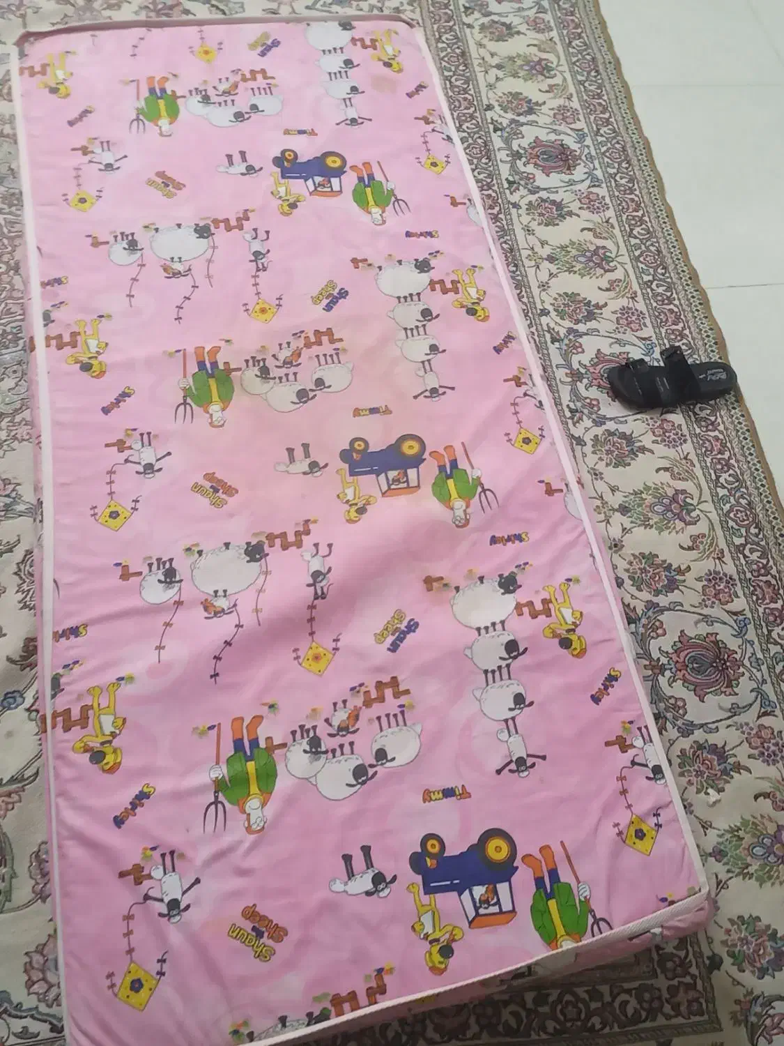 تخت و تشک نوجوان|تخت و سرویس خواب|اقبالیه, |دیوار