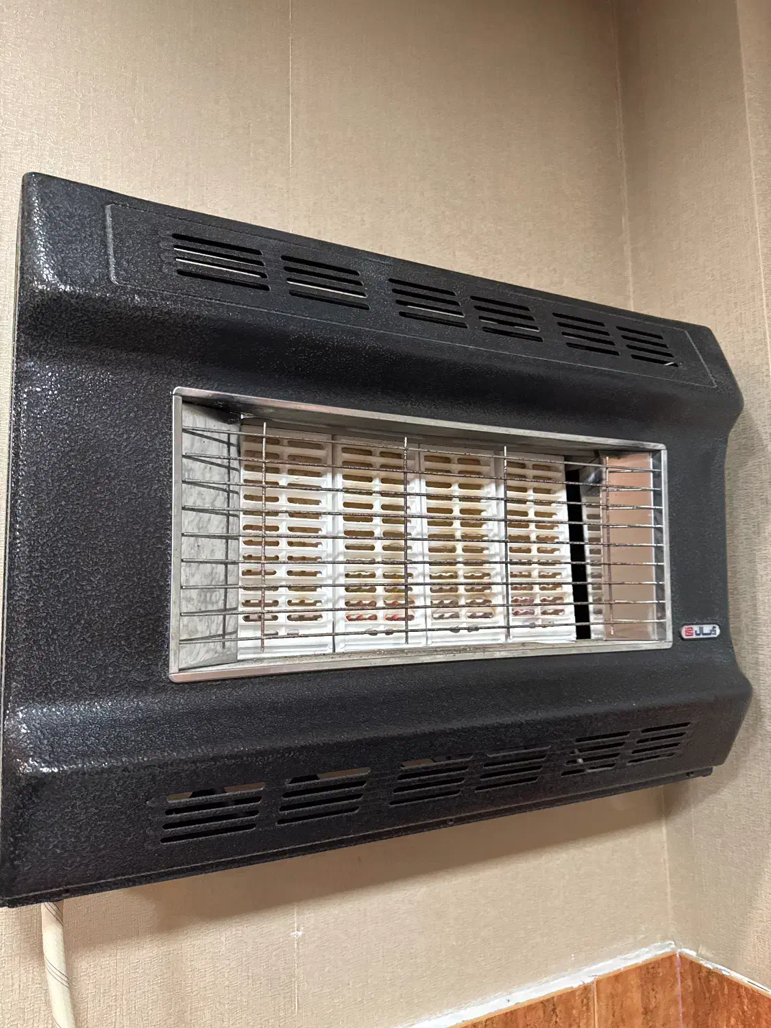 بخاری آبسال در حد نو|بخاری، هیتر، شومینه|شیرگاه, |دیوار