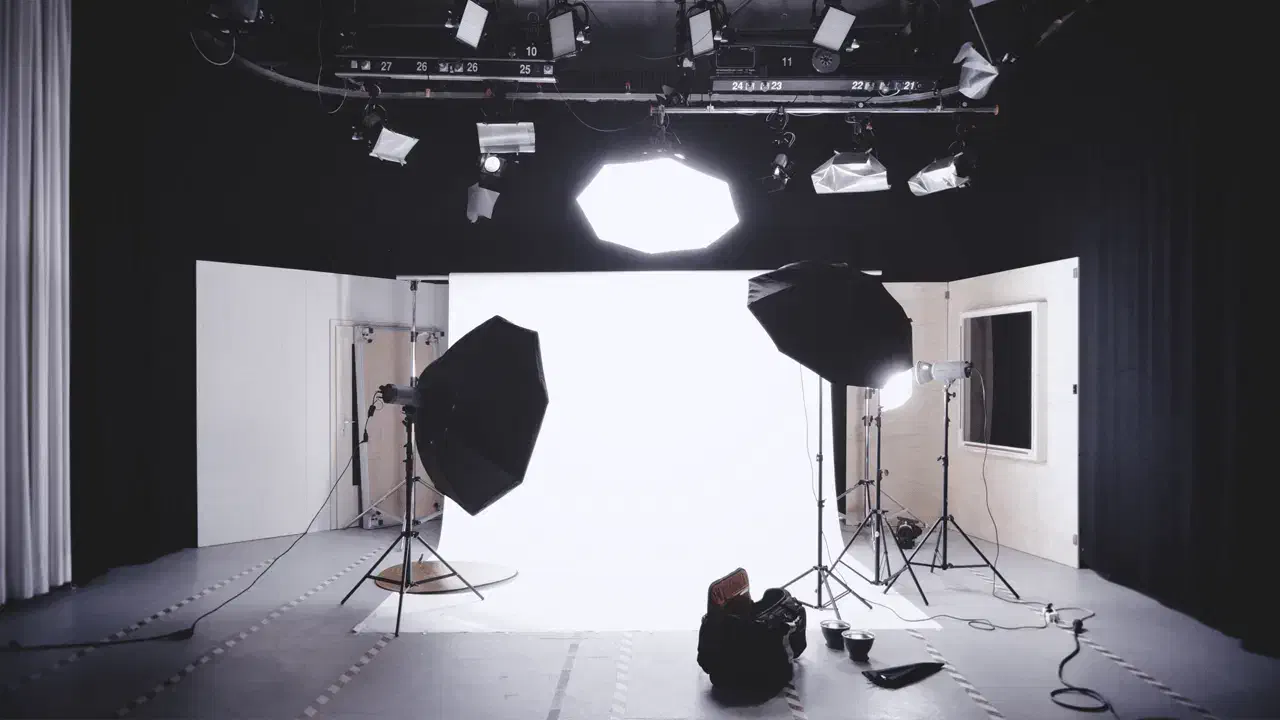 جذب مدل برای تولید محتوا|استخدام هنری و رسانه|رشت, رودباری|دیوار