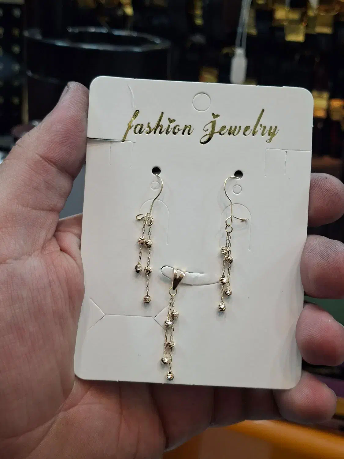 از ۱۰۰ سوت طلا داریم|جواهرات|شیراز, شاهچراغ|دیوار