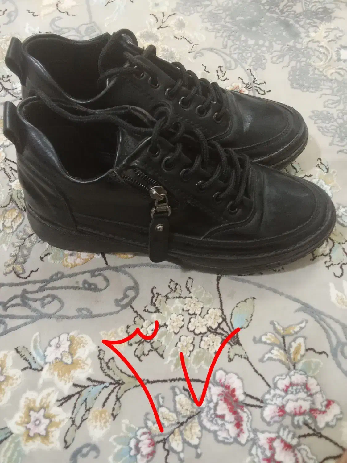 کفش|کیف، کفش، کمربند|مشهد, طبرسی شمالی|دیوار