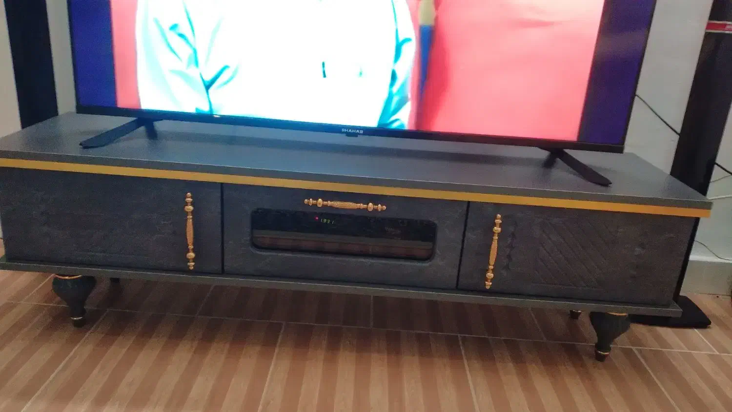 میز تلوزیون|میز تلویزیون|اشتهارد, |دیوار