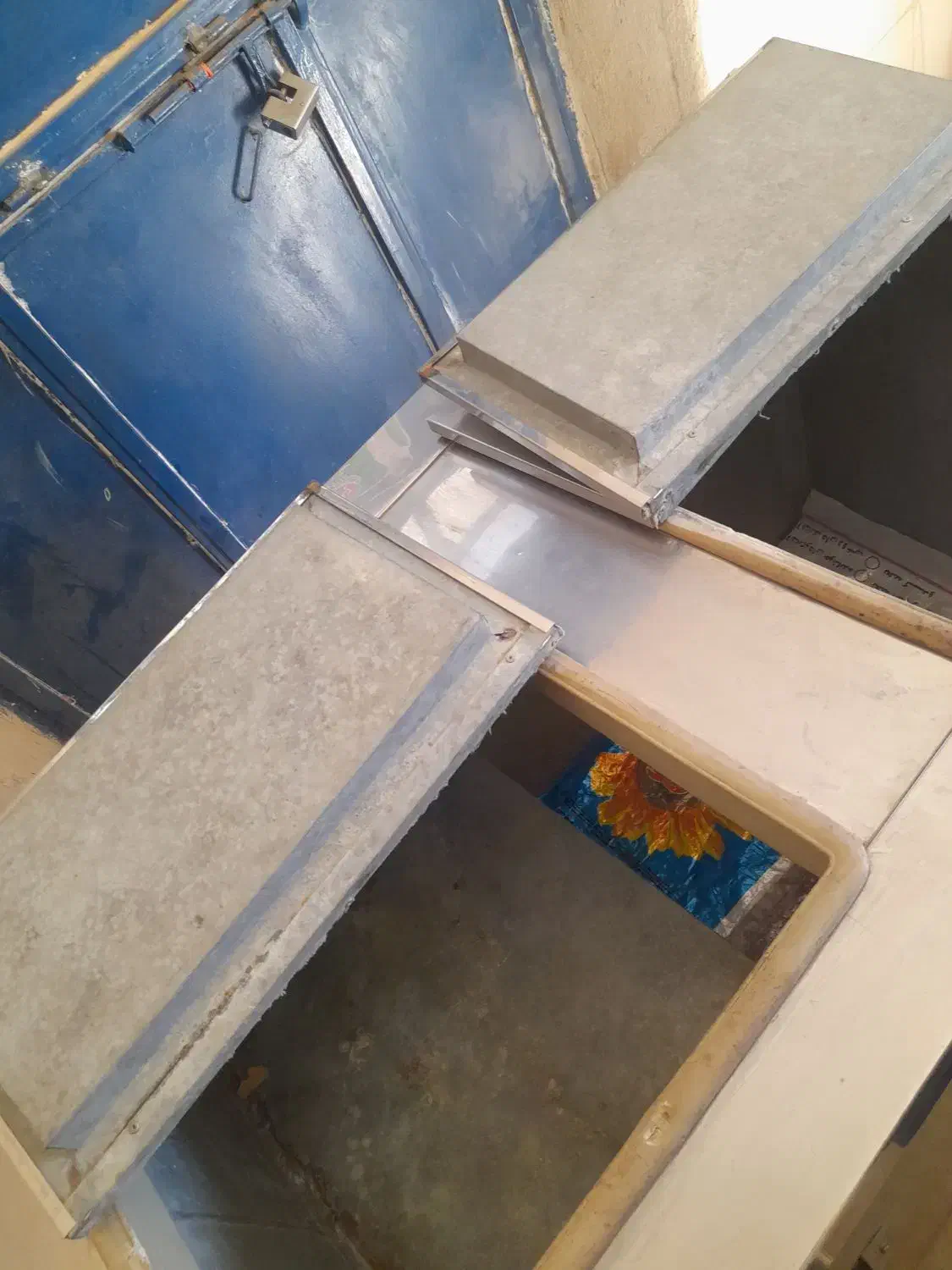 یخچال فریزر صندوقی کتابی سالم تمیز|یخچال و فریزر|شیراز, سلطان آباد|دیوار