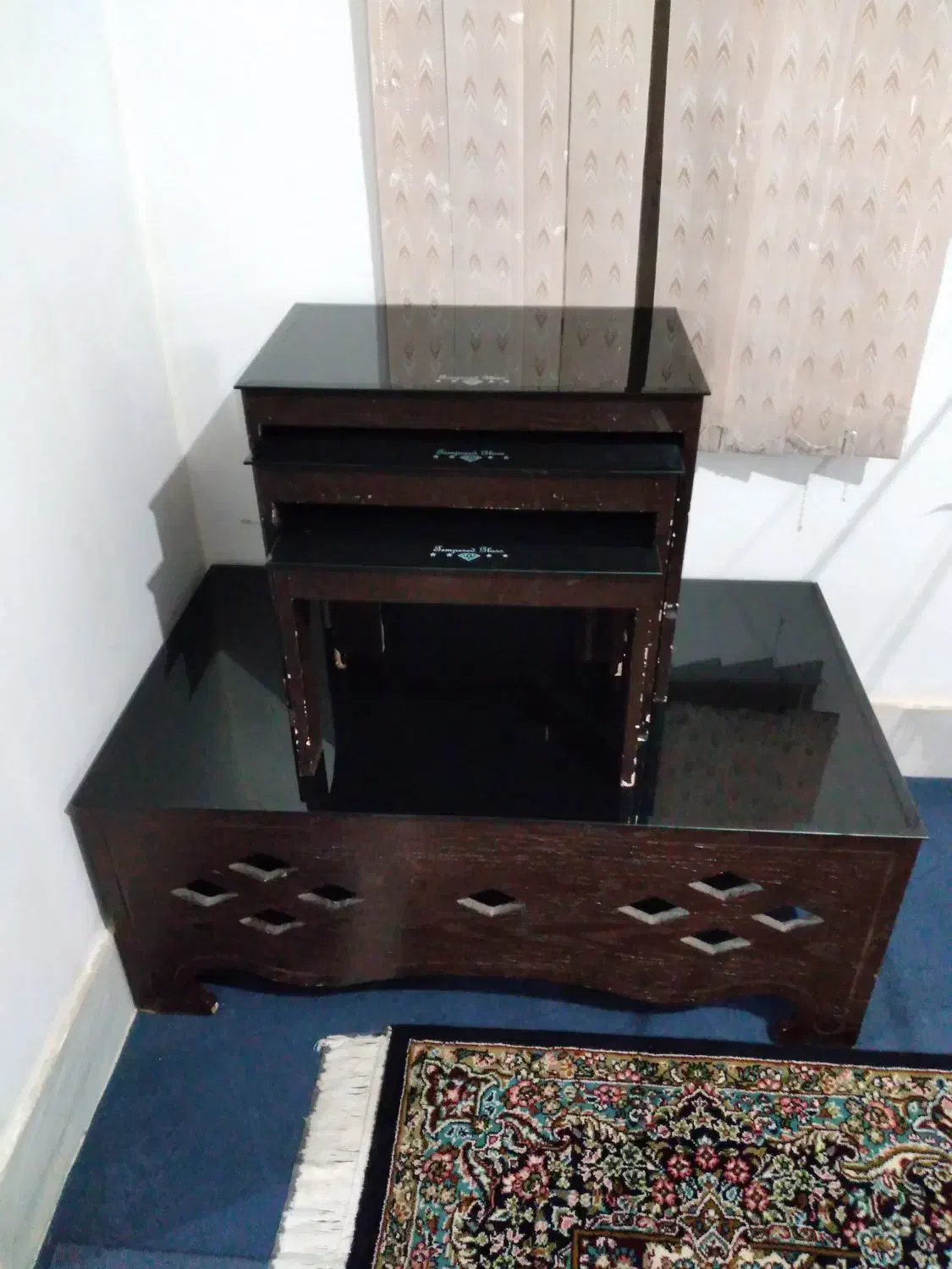 میز جلو مبلی و میز تی وی|مبلمان خانگی و میز عسلی|سیرجان, |دیوار