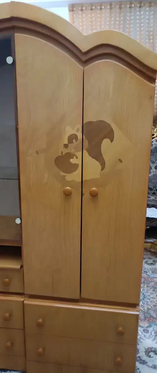 کمد|جاکفشی، کمد، دراور|قم, زاویه|دیوار