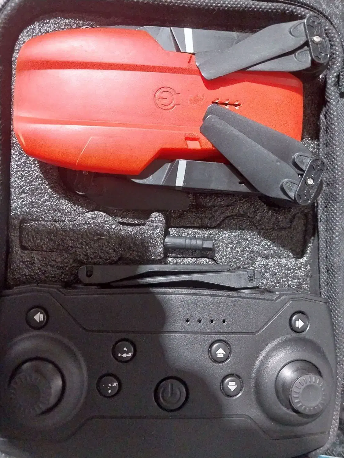 کوادکوپتر  پهپاد  هلیشات معاوضه هم دارم|دوربین عکاسی و فیلم‌برداری|مشهد, حرم مطهر رضوی|دیوار