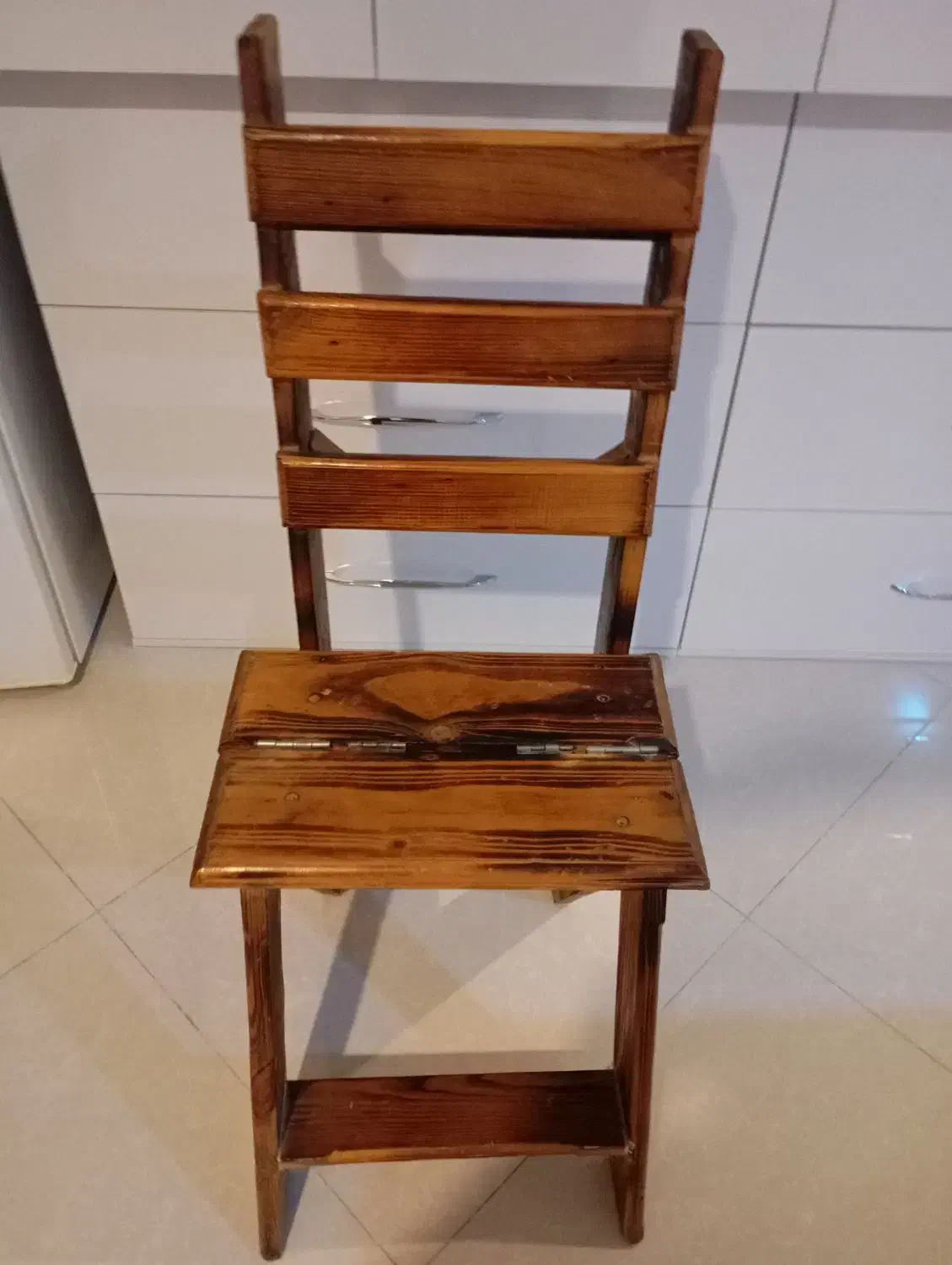 صندلی|صندلی و نیمکت|قشم, |دیوار