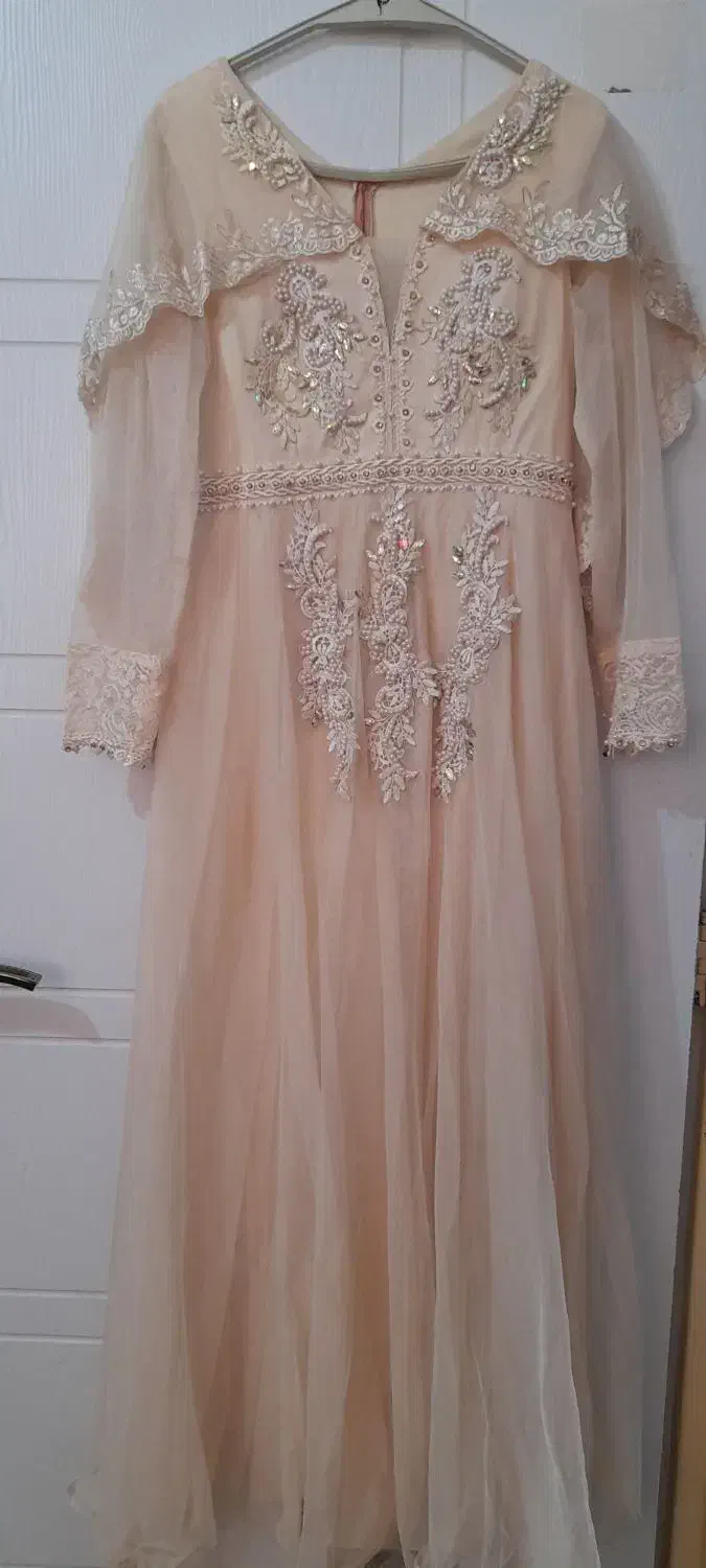 لباس مجلسی|لباس|میبد, |دیوار