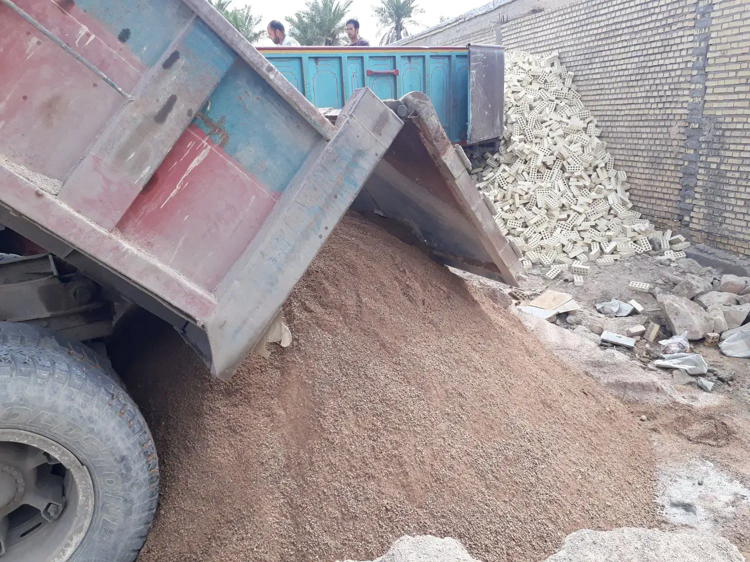 ماسه ، سنگ پی کوه وشن و آهک،،اجر دوقلو اماده|عمده‌فروشی|آبادان, |دیوار