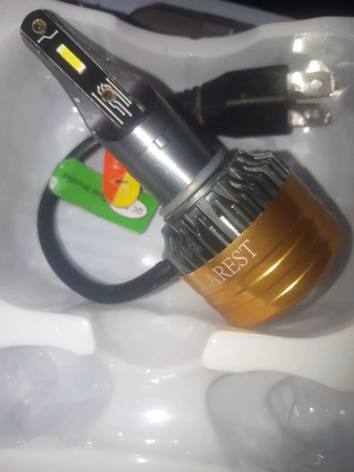 لامپ هدلایت|قطعات یدکی و لوازم جانبی|فسا, |دیوار