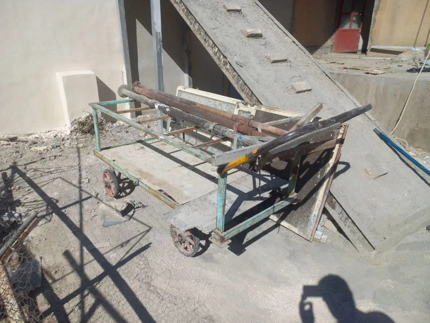 گاری آهنی سالم|فروشگاه و مغازه|ایوان, |دیوار