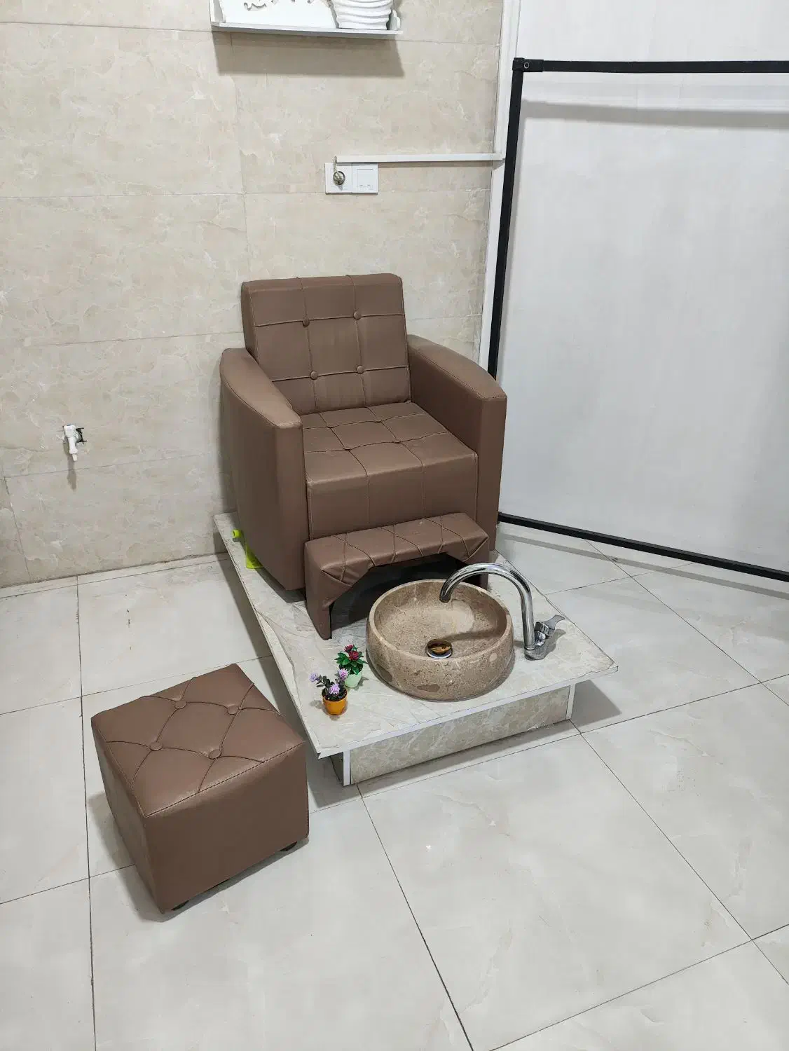 وسایل سالن زیبایی|آرایشگاه و سالن‌های زیبایی|قرچک, مهدیه|دیوار