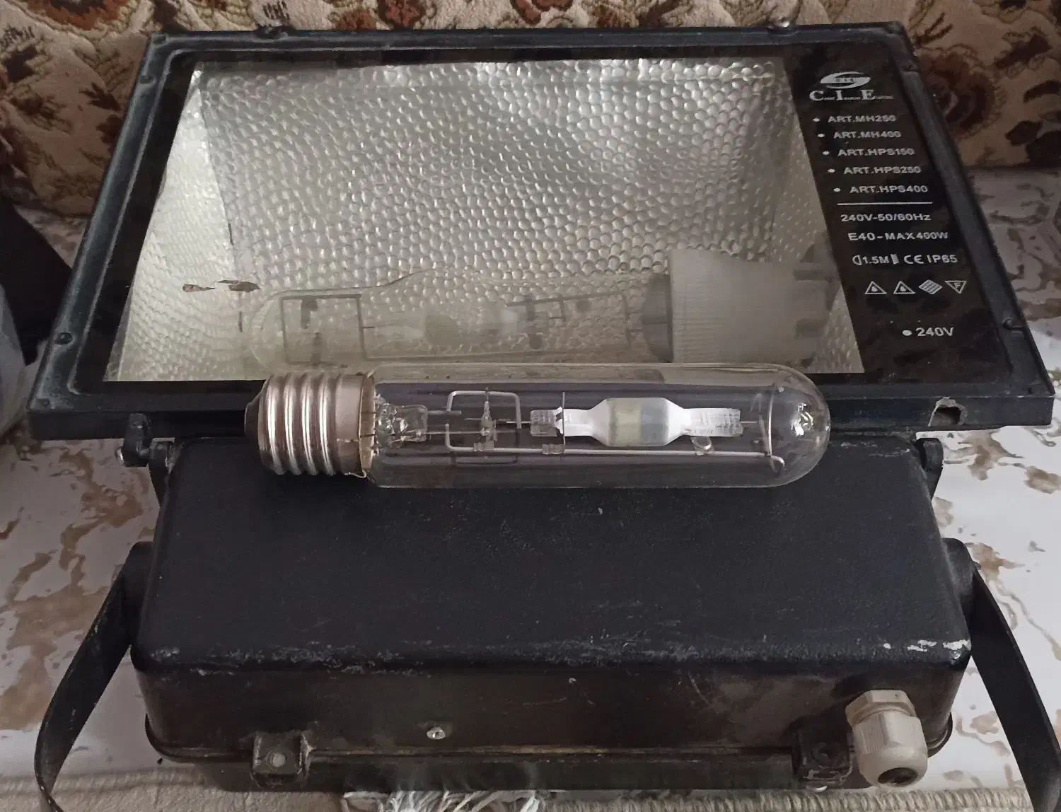 نور افکن یا پرژکتور|تلویزیون و پروژکتور|ایلام, |دیوار