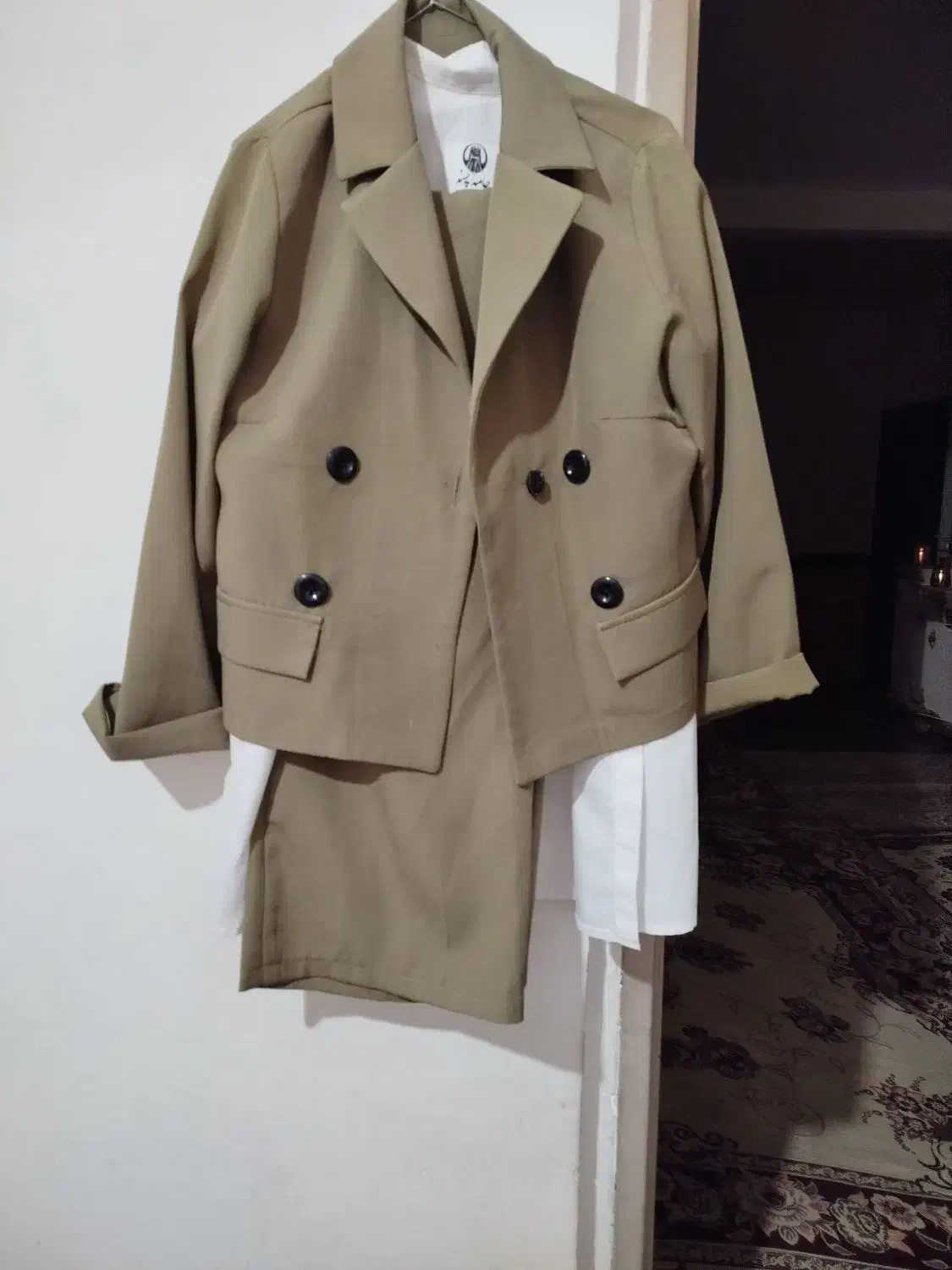 مانتوهاهمه‌درحدنو|لباس|الوند, |دیوار