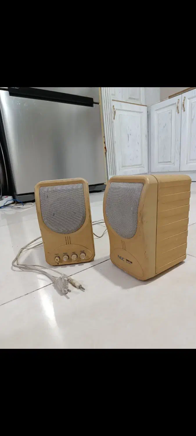 اسپیکر قدیمی با کیفیت|قطعات و لوازم جانبی رایانه|مشهد, احمدآباد|دیوار