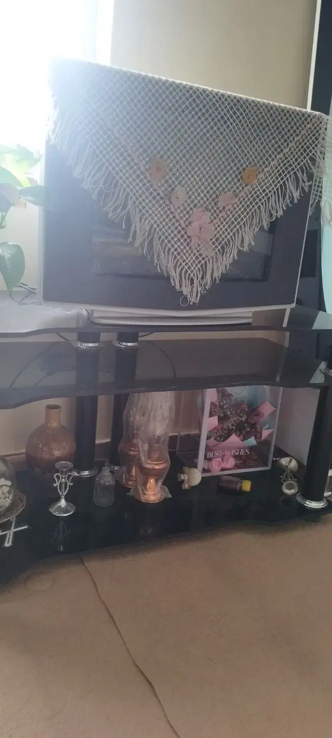 تلویزیزن ۲۱اینچ صفحه تخت|تلویزیون و پروژکتور|تهران, اتابک|دیوار