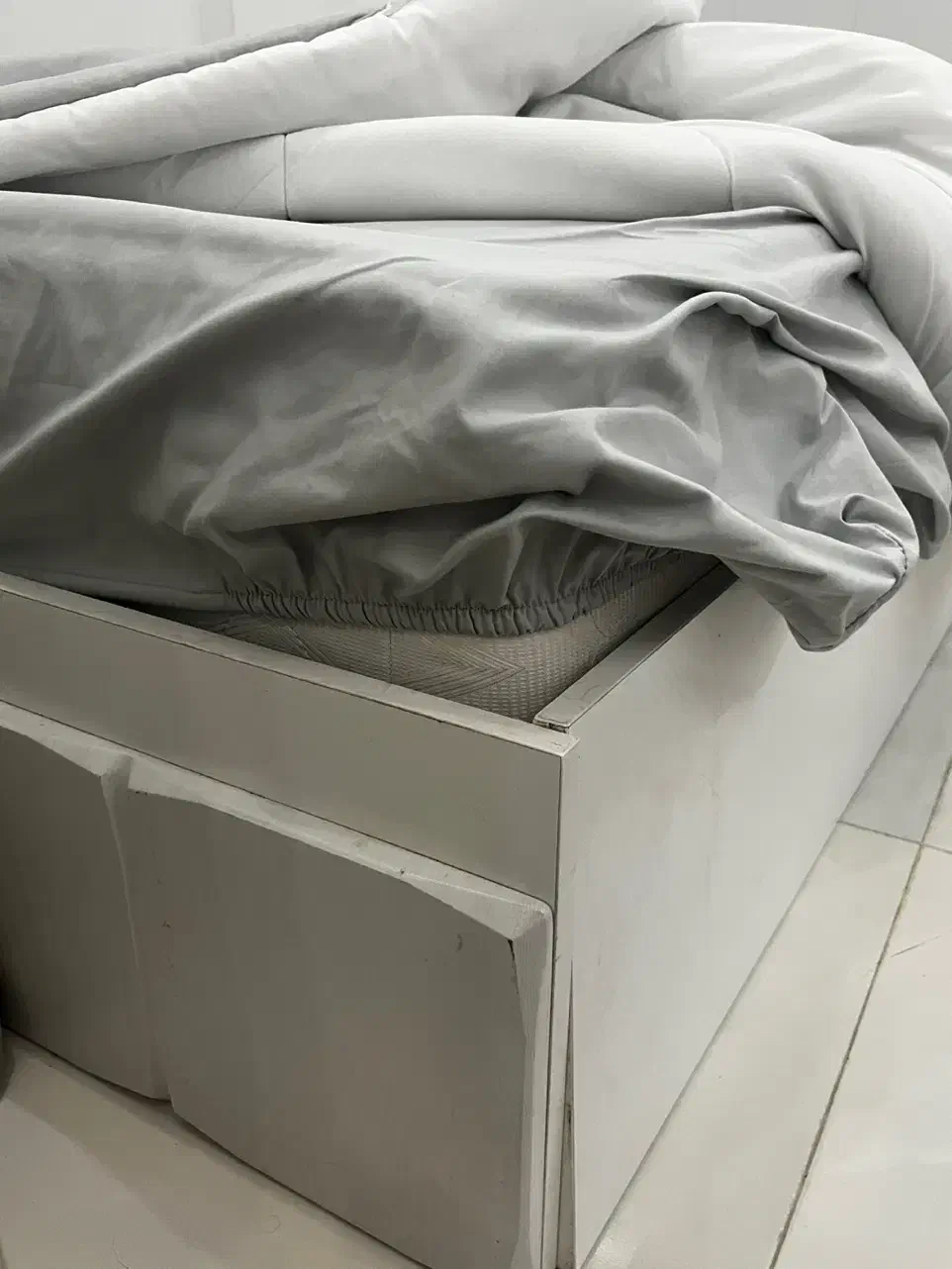 تخت|تخت و سرویس خواب|مشهد, صیاد شیرازی|دیوار