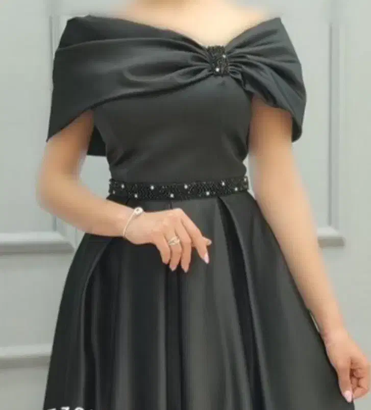 لباس مجلسی ساتن|لباس|گرگان, |دیوار