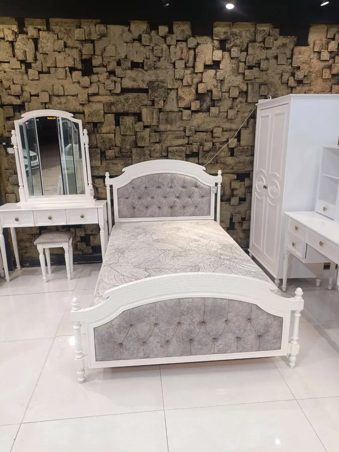 تخت120یکنیم 1/5نفره سیلوانا|تخت و سرویس خواب|مشهد, گرجی علیا|دیوار