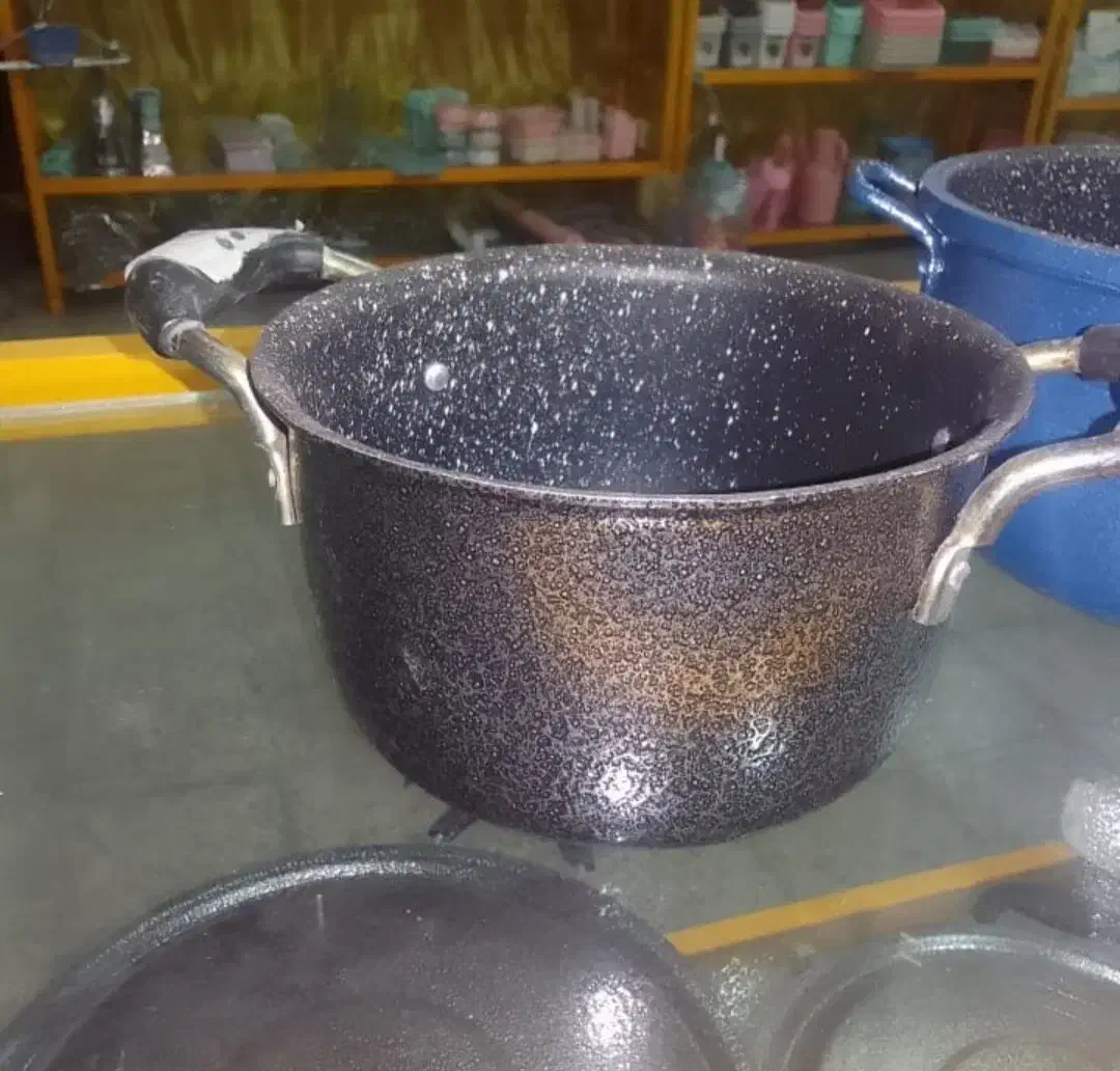 تعمیرات تخصصی ظروف چدن تفلون روحی مس|خدمات پیشه و مهارت|اصفهان, باغ زیار|دیوار