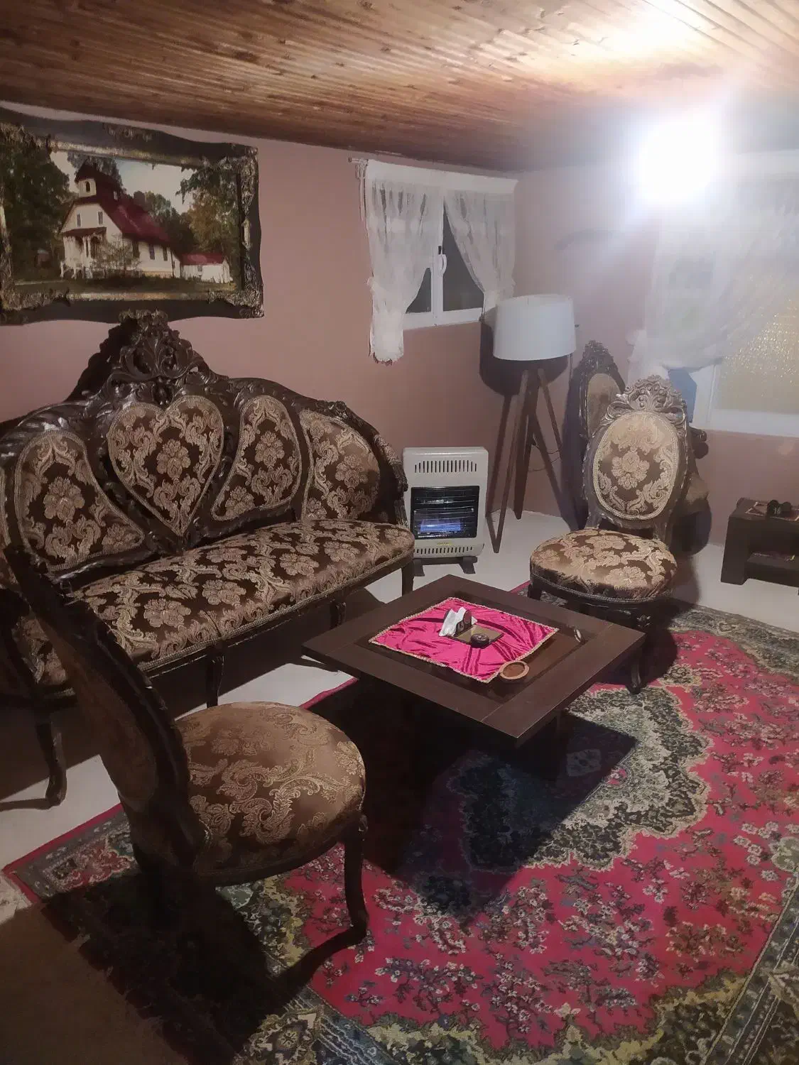 مبل ۹ نفره کلاسیک|مبلمان خانگی و میز عسلی|لاهیجان, یوسف آباد|دیوار