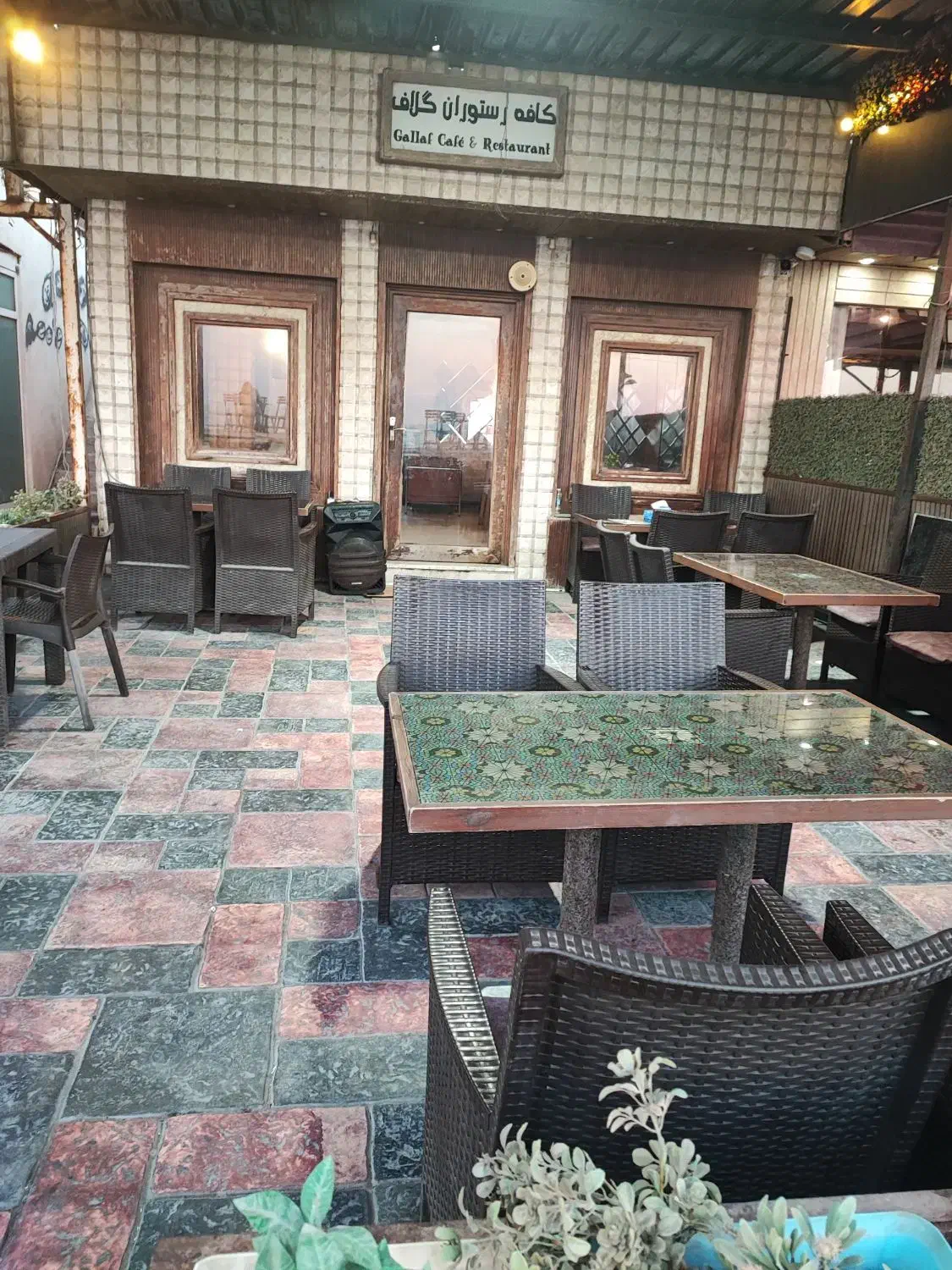 نیروی کار در کافه|استخدام خدمات فروشگاه و رستوران|بوشهر, |دیوار