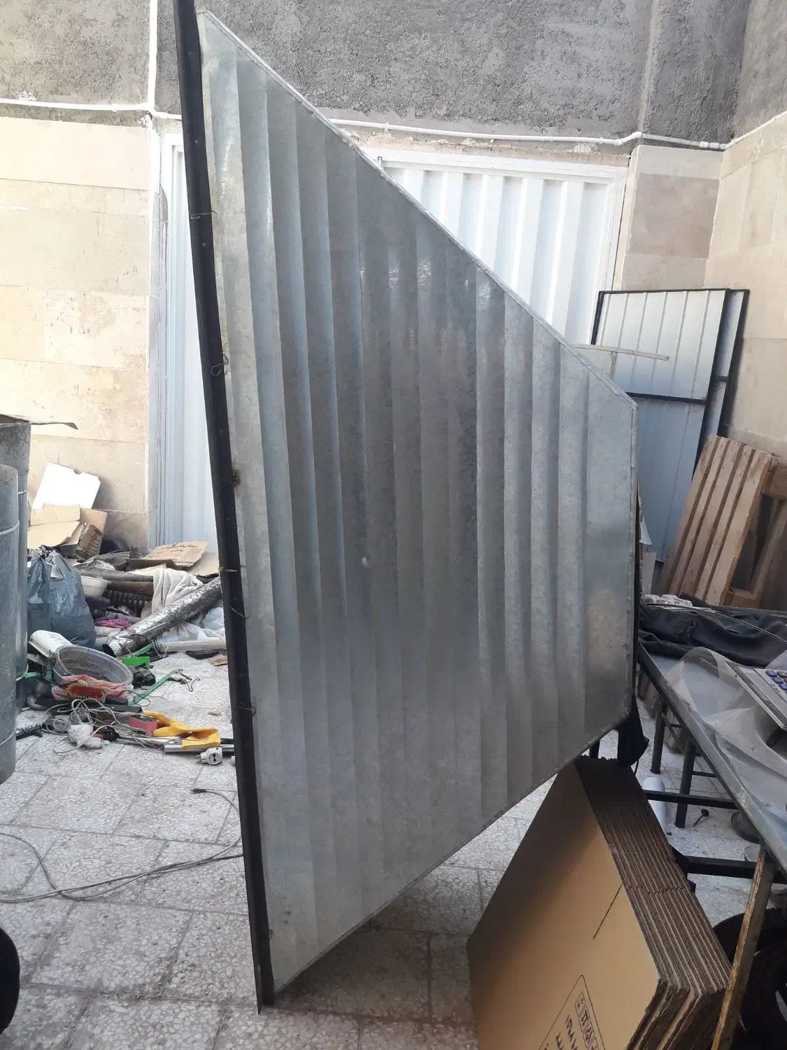 هود|هود|قم, جمکران|دیوار