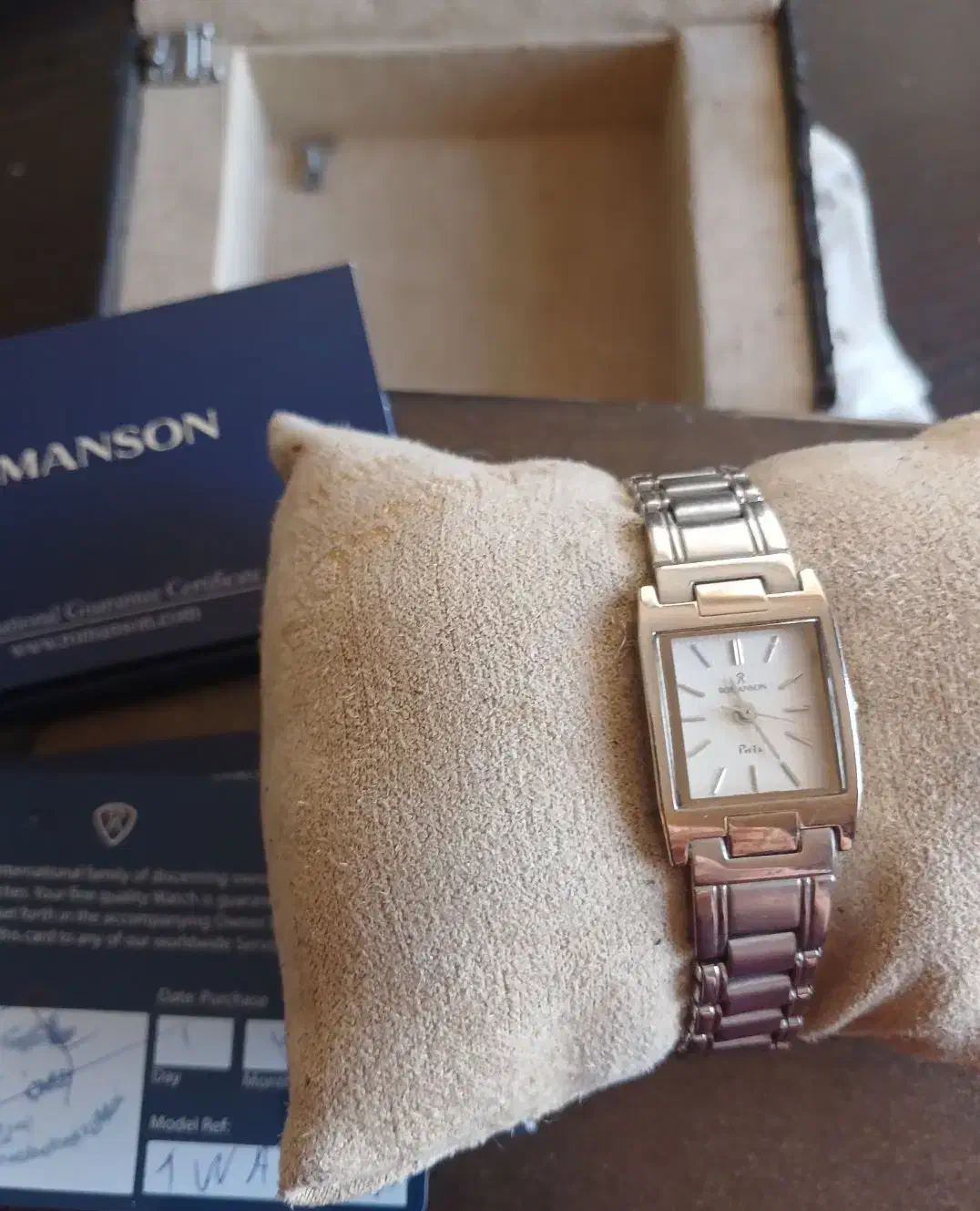 ساعت|ساعت|صدرا-فارس, فاز ۲|دیوار