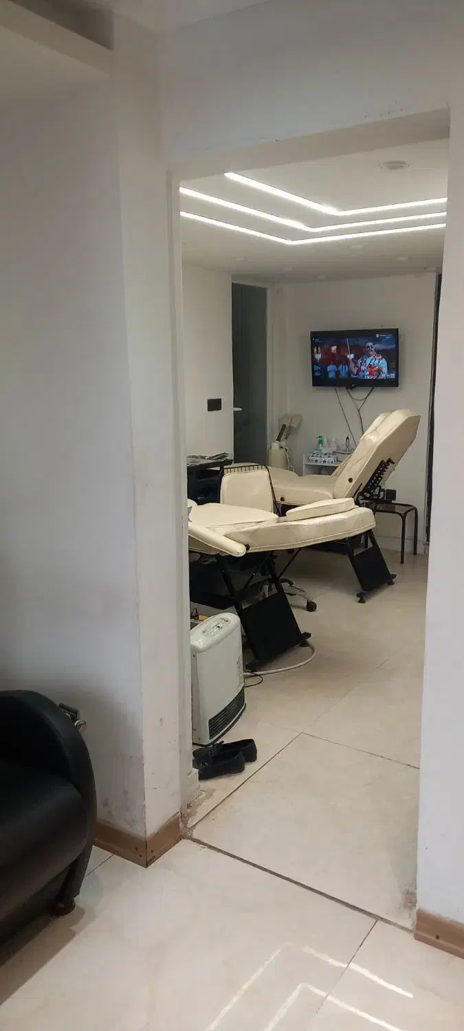 اجاره صندلی برای سالن زیبایی|خدمات آرایشگری و زیبایی|لاهیجان, رجایی|دیوار