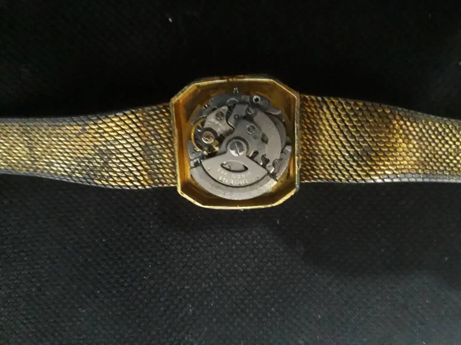 ساعت مچی اورینت ۶۰ساله|ساعت|رشت, پل تالشان|دیوار