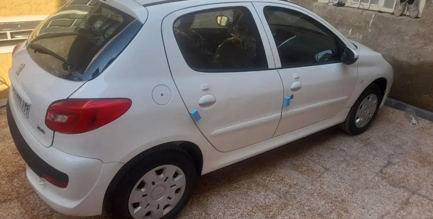 پژو 207 سقف فلز|خودرو سواری و وانت|اهواز, فاز ۱ پادادشهر|دیوار