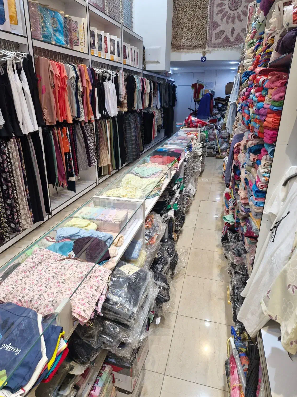 مانکن در حد نو تعداد ۲۰ عدد دکور و میز توافقی|فروشگاه و مغازه|مرودشت, ژیان|دیوار