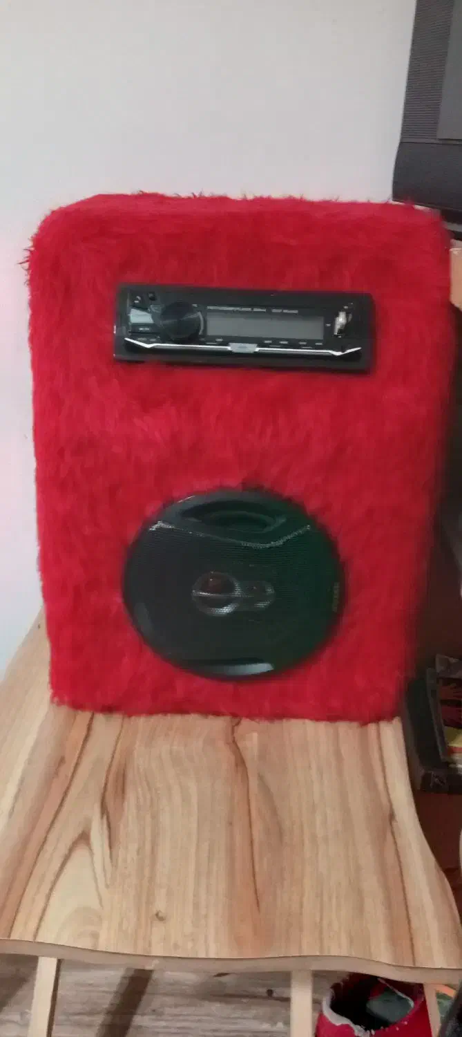 اسپیکر ساخته شده از ظبت و باند خودرو|سیستم صوتی خانگی|زرند, |دیوار